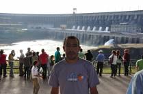 Visitando a Usina de Itaipu, em Foz do Iguaçu, fronteira de Brasil e Paraguai